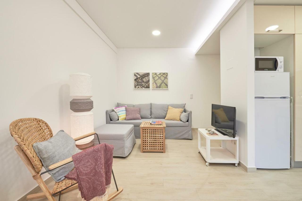 Light Apartment With Amazing Balcony, By Timecooler Lisbon Bagian luar foto