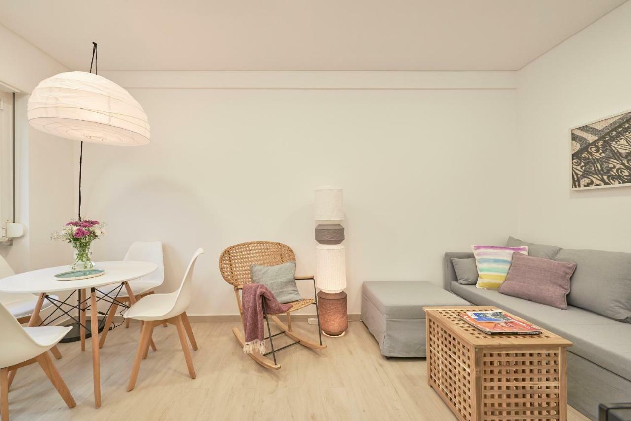 Light Apartment With Amazing Balcony, By Timecooler Lisbon Bagian luar foto
